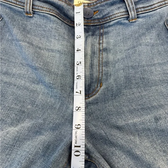 Wide-Leg Blue Denim Jeans - Picture 4 of 7